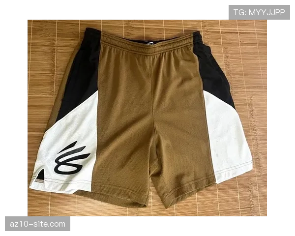 库里畅谈训练营收获满满 新赛季勇士全员蓄势待发信心十足